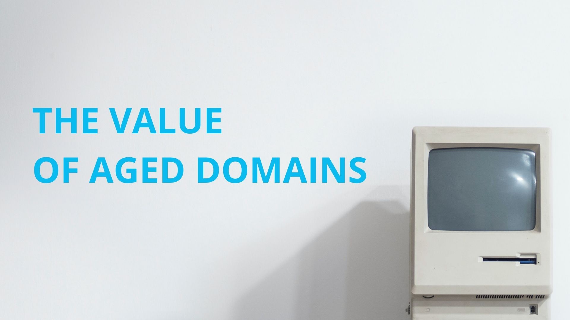 an apple computer from the early 90ies